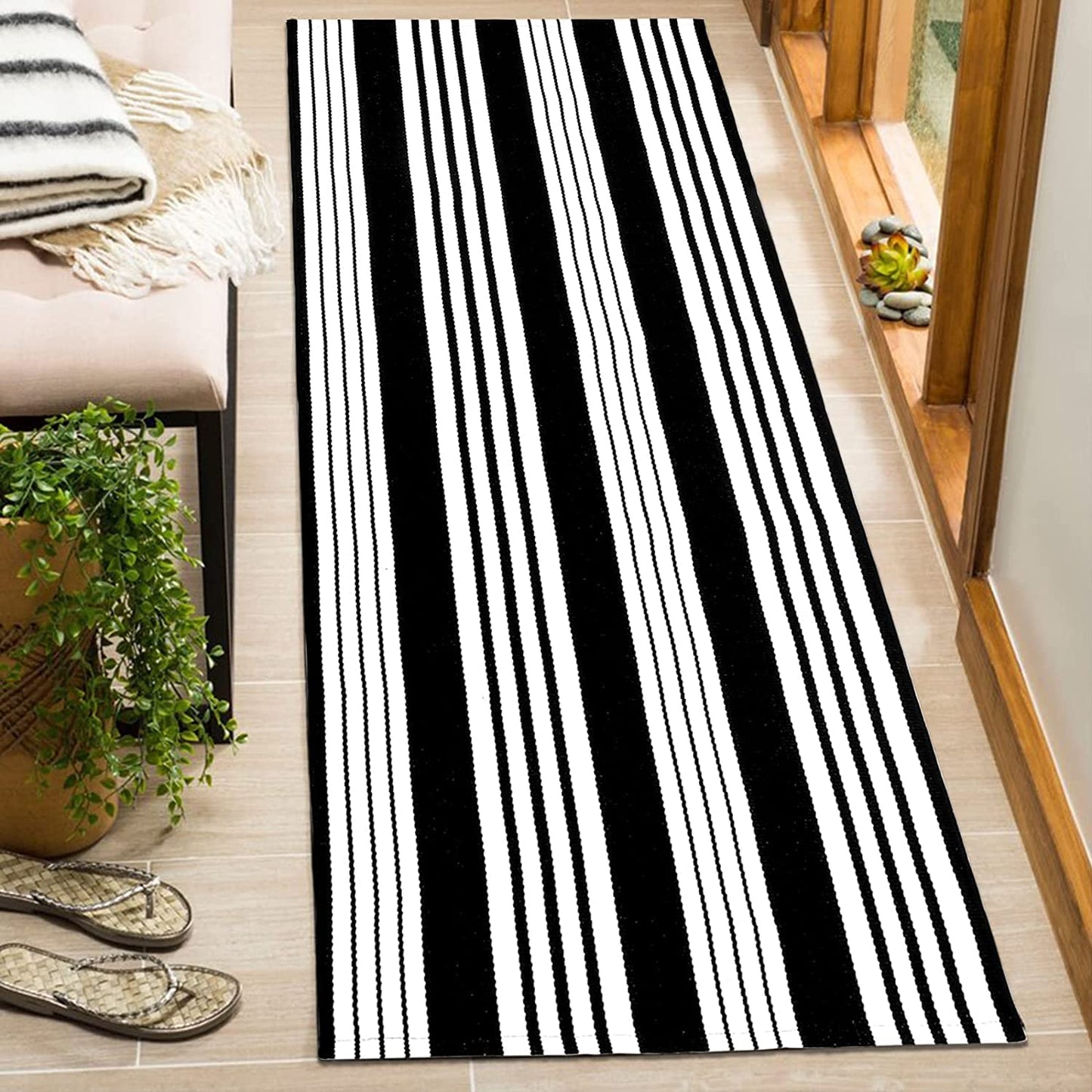 Hallway Runner Rug 2'X6', Black/White Rug Machine Washable Striped Kitchen Rug Runner Cotton Woven Indoor/Outdoor Rugs Laundry Room Rug Entryway Rug for Farmhouse/Bedroom/Bathroom