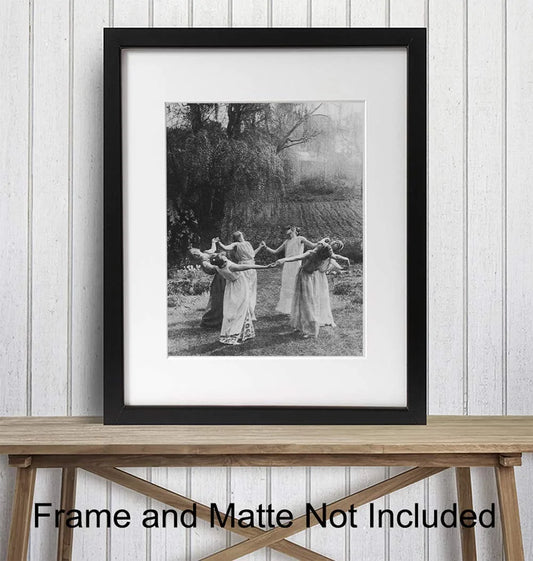 Wiccan Decor - Witch Coven - Wicca Decor - Gift for Witchcraft and Black Magic Fans - Gothic Wall Art - Goth Room Decor - Creepy Scary Vintage Picture Photo - Halloween Decorations