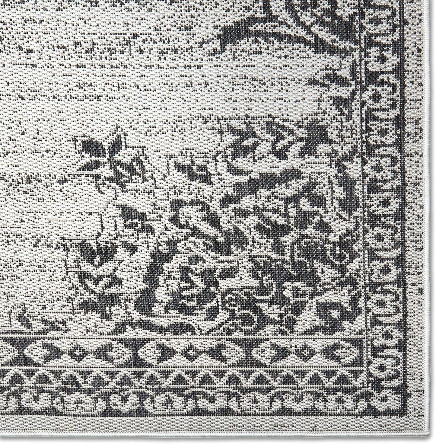 New York Patio Country Azalea Transitional Medallion Indoor/Outdoor Area Rug, Grey/Black, 5'2"X7'2"