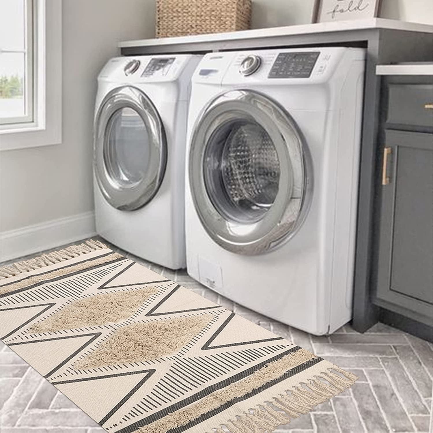 Kitchen Runner Rug 2' X 5', Washable Tufted Cotton Hallway Rugs with Tassels Farmhouse Woven Tribal Geometric Shag Throw Boho Area Rug for Laundry Room/Entryway/Bedroom