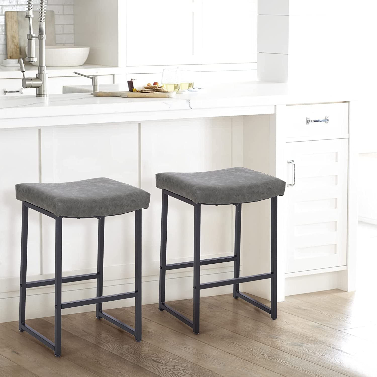 Grey Bar Stools Set of 2 Counter Height 24 Inches Saddle Stools for Kitchen Counter Backless Modern Barstools Upholstered Faux Leather Stools Farmhouse Island Chairs, Grey, 2Pcs