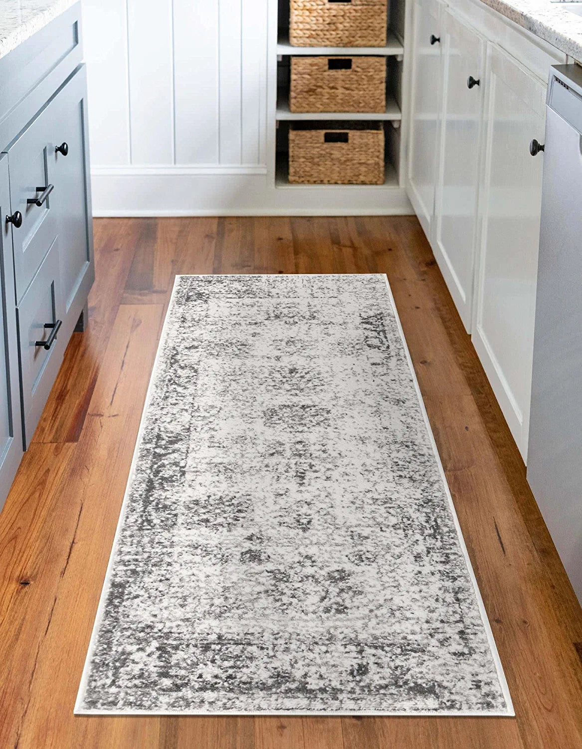 Sofia Collection Traditional Vintage Gray Runner Rug (2' X 7')