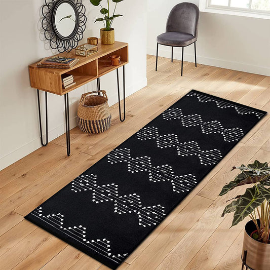 Boho Runner Rug 2'X6', Black and White Hallway Runners Washable Hand-Woven Area Rug for Entryway Bedroom Moroccan Throw Rug Bohemian Bath Mat for Kitchen Doorway Laundry