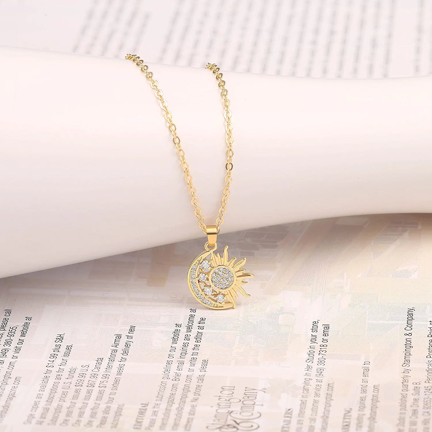 Crescent Moon and Star Pendant Necklace for Women Dainty Snake Tiny Heart Necklace 18K Gold Chain Dainty Micro-Inlaid Zircon Simple Choker Necklace for Women