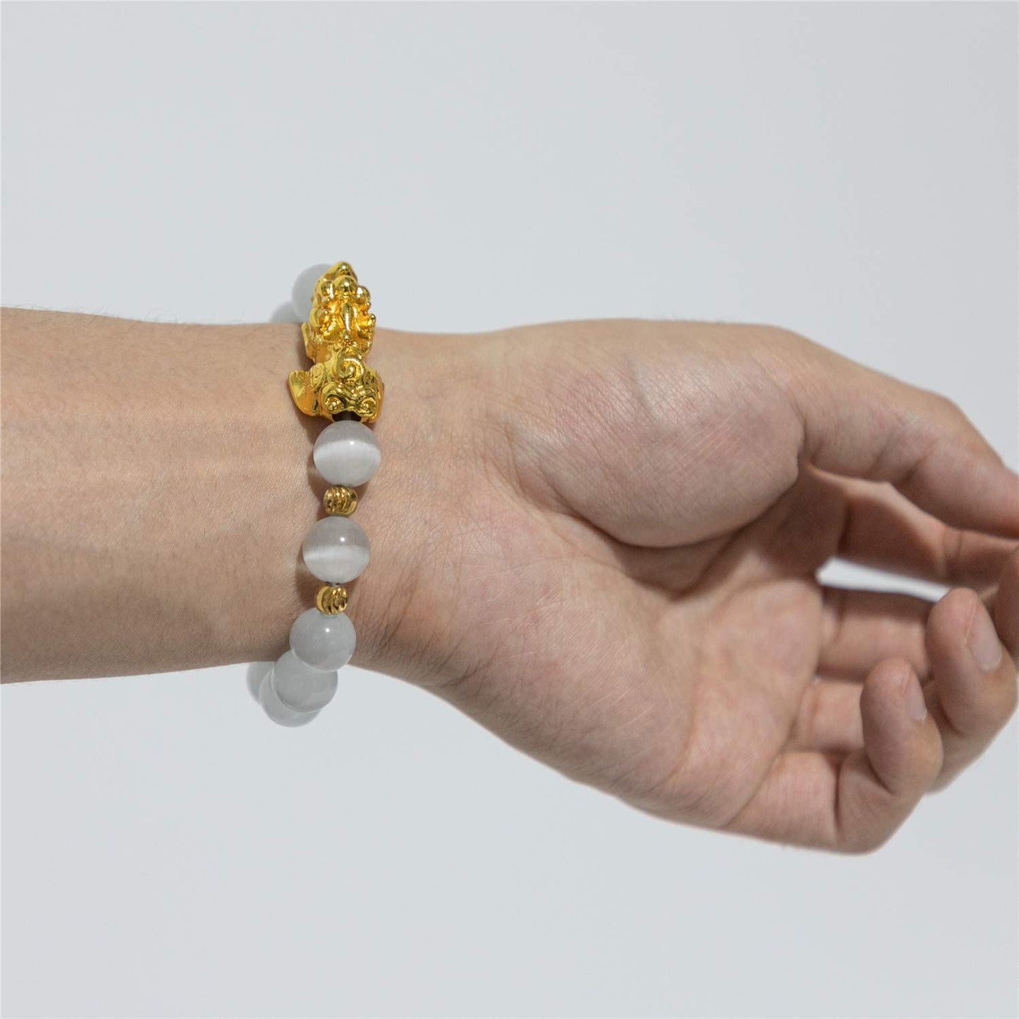 Feng Shui Bracelet for Women Natural Tiger Eye Bracelet 18K Gold Plated Pixiu Bracelet Yoga Mala Beads Good Luck Friendship Bracelets for Women