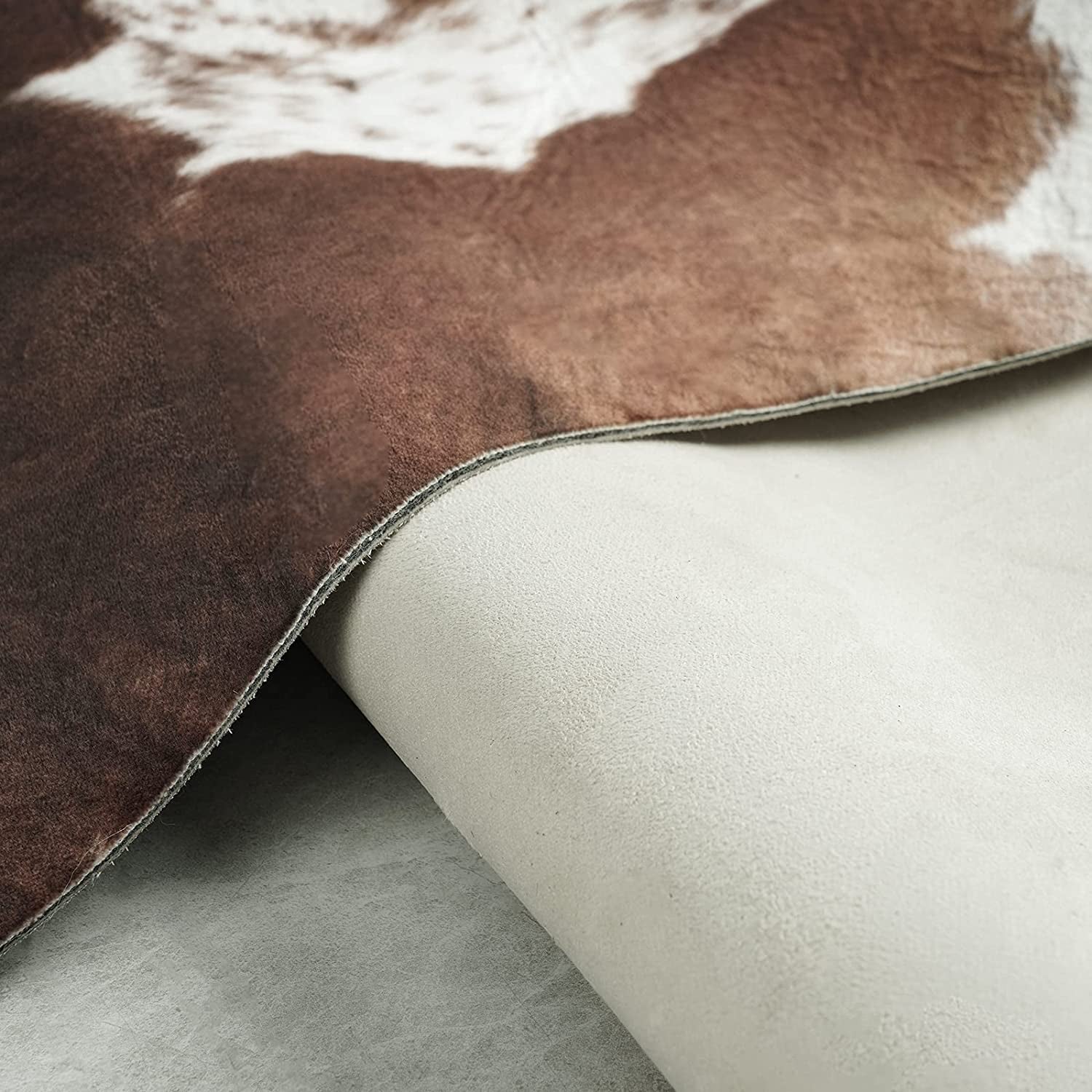 Cowhide Rug Faux Cow Print Area Rug for Bedroom, Faux Fur Animal Rug Cow Rugs for Living Room Non-Slip Cow Hide Carpet for Western Room Decor, White and Brown, 2.3Ft X 3.6Ft