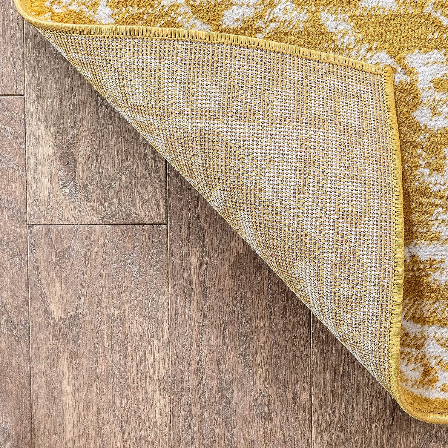 Della Gold Vintage Medallion Pattern Area Rug 5X7 (5'3" X 7'2")