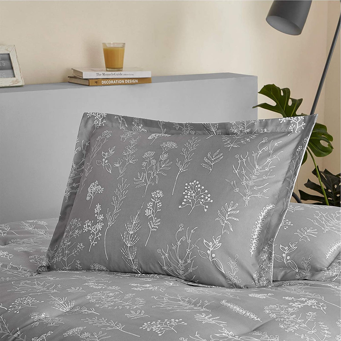 Queen Comforter Set Grey - Cute Floral Bedding Comforter Sets, 3 Pieces Reversible Flowers Botanical Lightweight Soft Bed Set with 2 Pillow Shams