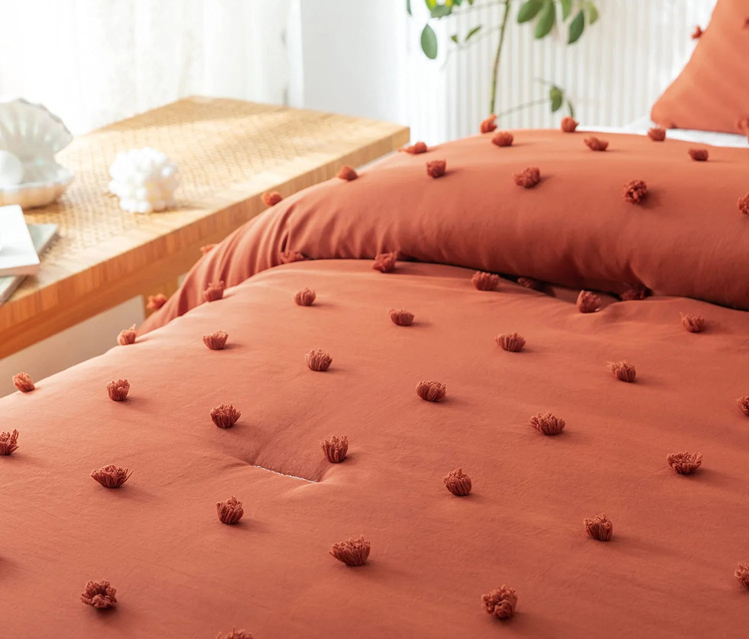 Terracotta Comforter Queen Comforter Set Burnt Orange Comforter Boho Comforter Tufted Pom Pom Ultra Soft Bed Set with 2 Pillow Cases All Season