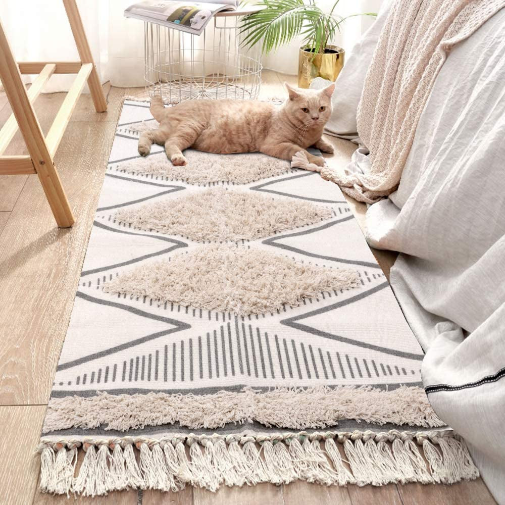Boho Rugs for Bedroom, 2.3' X 5.3' Soft Woven Bathroom Runner Rug Washable Kitchen Rugs Bedroom Rug Fluffy Tufted Carpet Floor Mat Accent Mats for Hallway Laundry Room Entryway Farmhouse