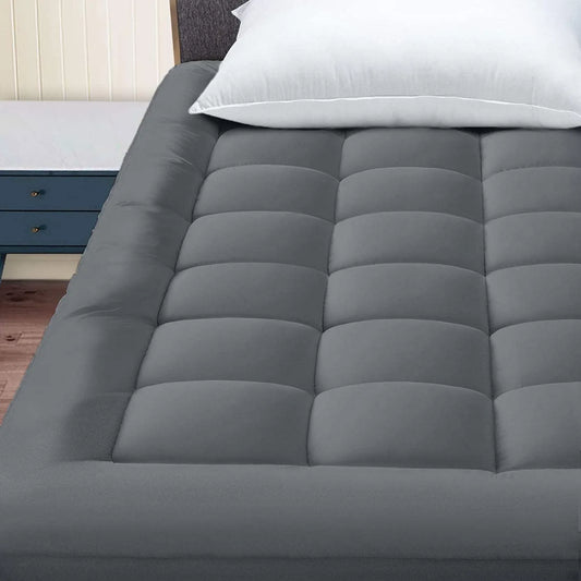 Mattress Pad Cover, Cooling Mattress Topper, Soft Qulited Fitted Pillowtop Mattress Protector down Alternative Overfilled with 8-21 Inch Deep Pocket (Gray - Checkered, California King)