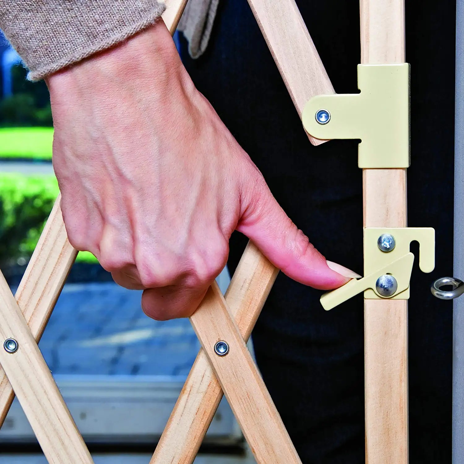 Expansion Walk Thru Room Divider Gate