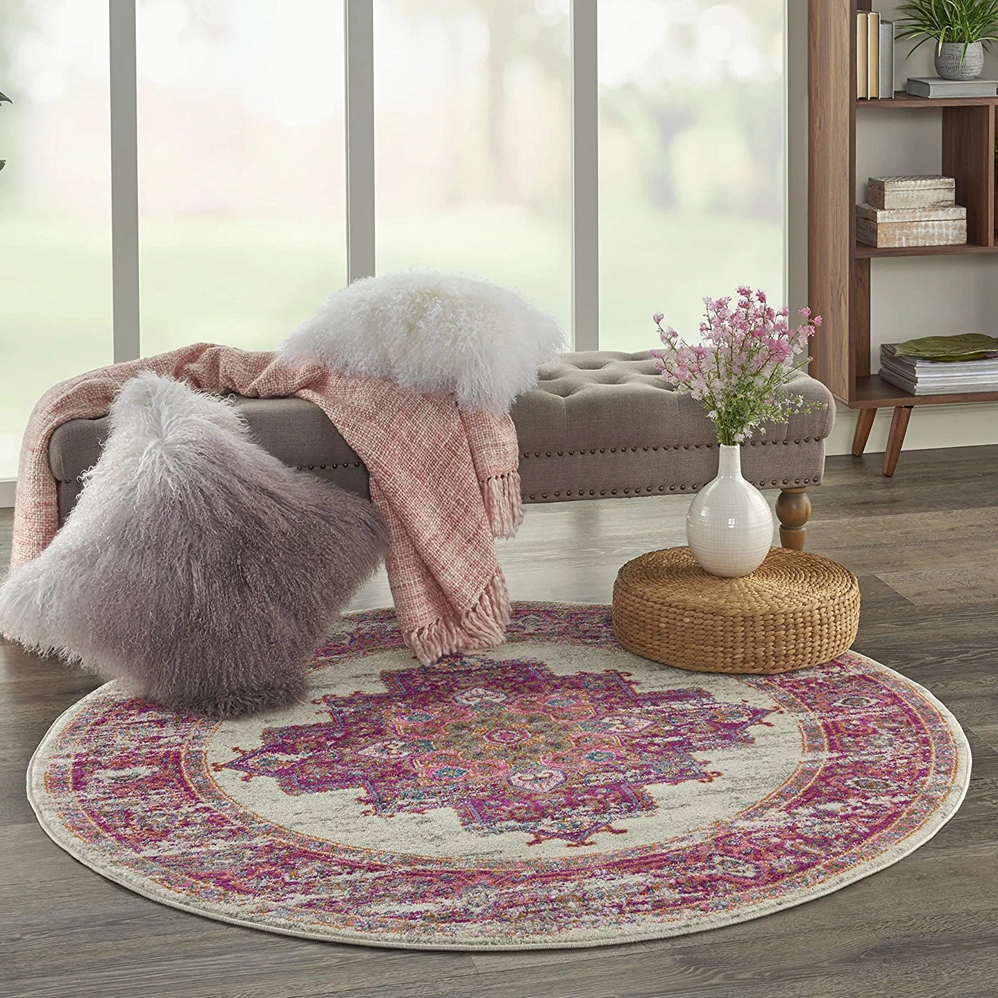 Passion Ivory/Fuchsia 4' X round Area Rug, Boho, Traditional, Easy Cleaning, Non Shedding, Bed Room, Living Room, Hallway, (4' Round)