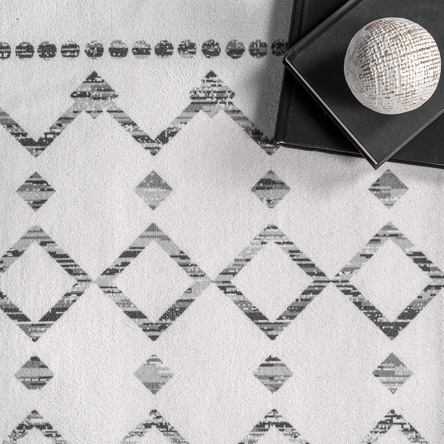 Moroccan Blythe Machine Washable Area Rug, 4' X 6', Grey