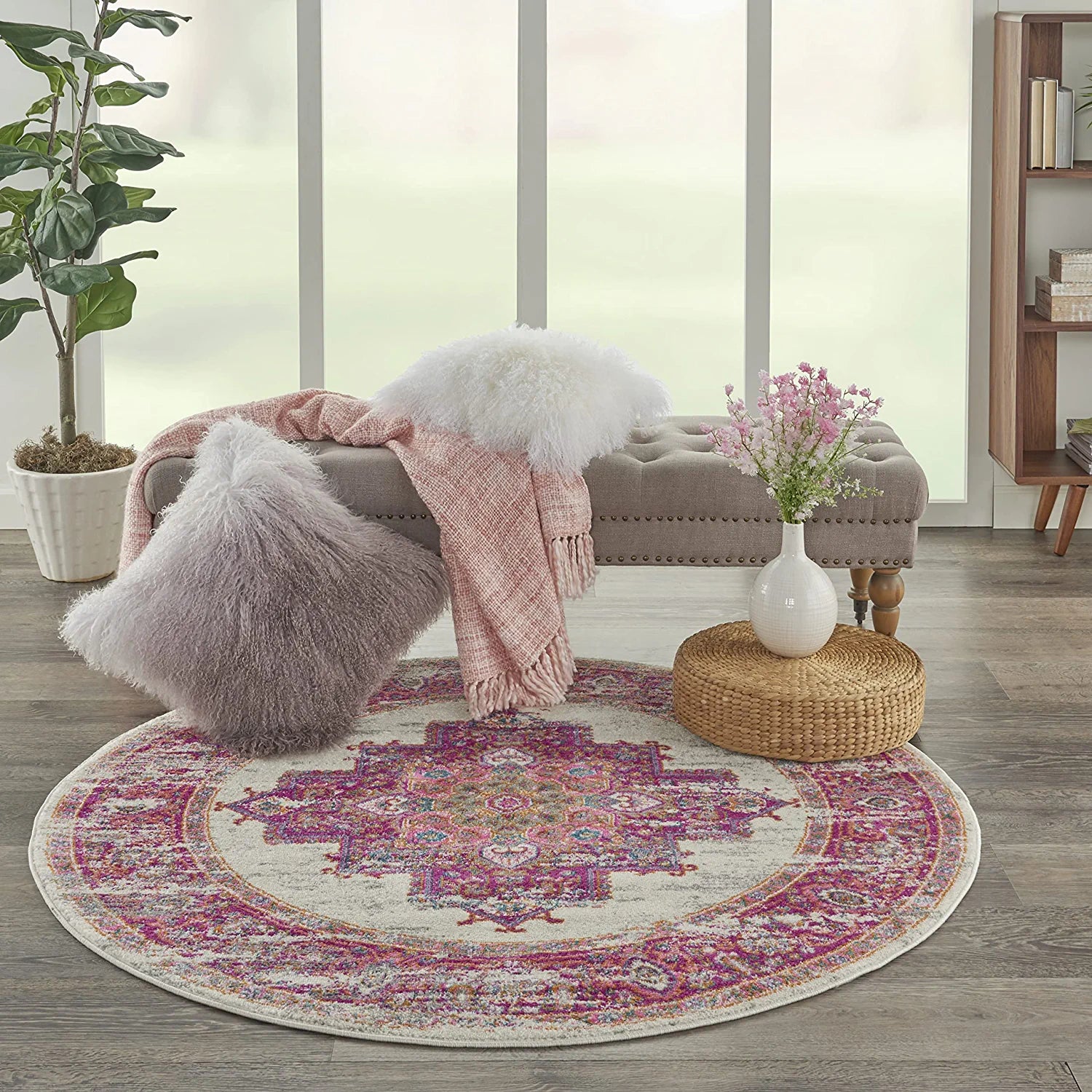 Passion Ivory/Fuchsia 4' X round Area Rug, Boho, Traditional, Easy Cleaning, Non Shedding, Bed Room, Living Room, Hallway, (4' Round)