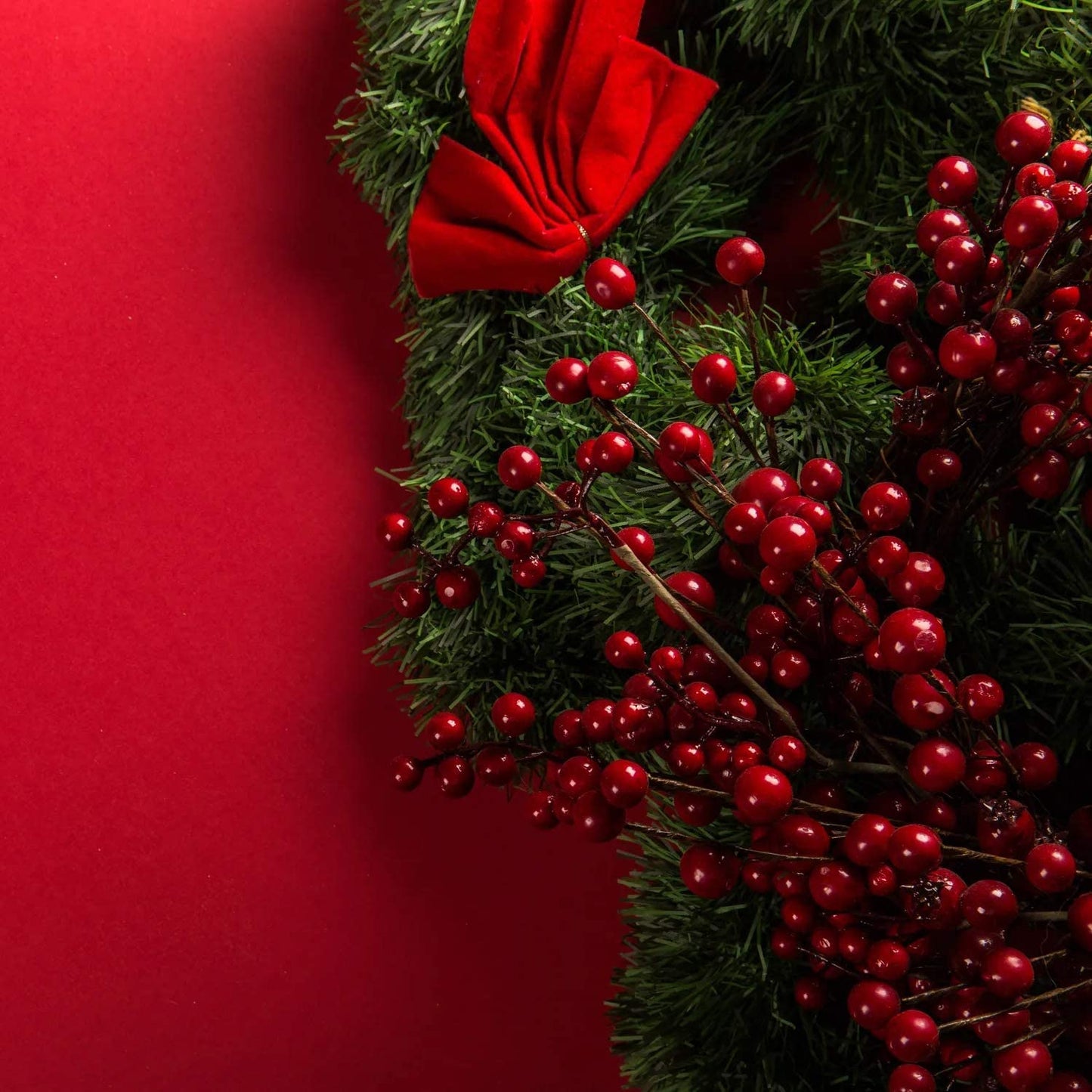 , 20 Pack Red Berries Stems for Christmas Tree Decorations Crafts Holiday and Home Decor