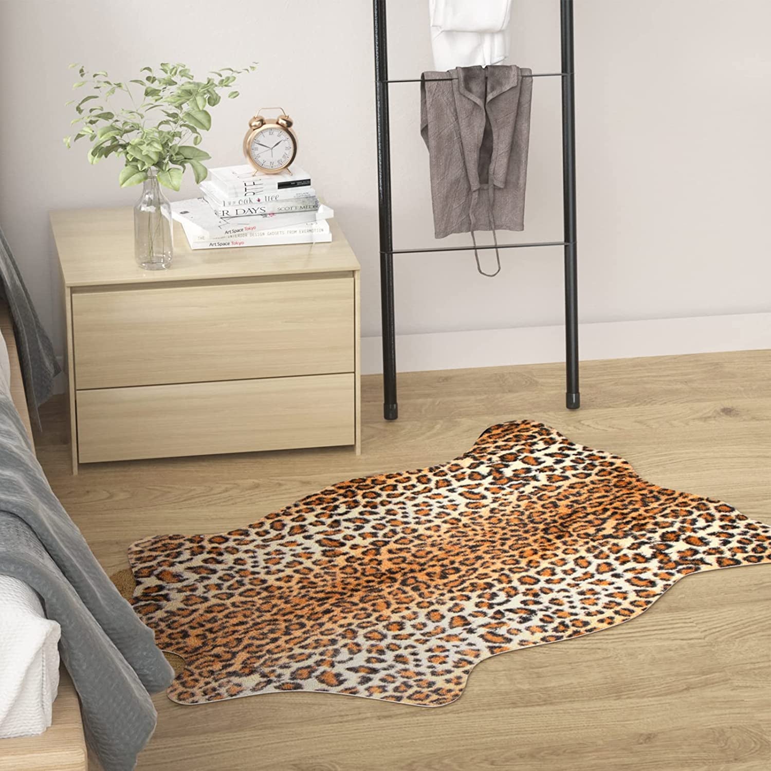 Leopard Rug Cheetah Print Rug Area Carpet Cute Western Decor Animal Skin Rugs for Living Room Bedroom Non-Slip 43.3" L X 29.5" W(3.6Ft X 2.4Ft)