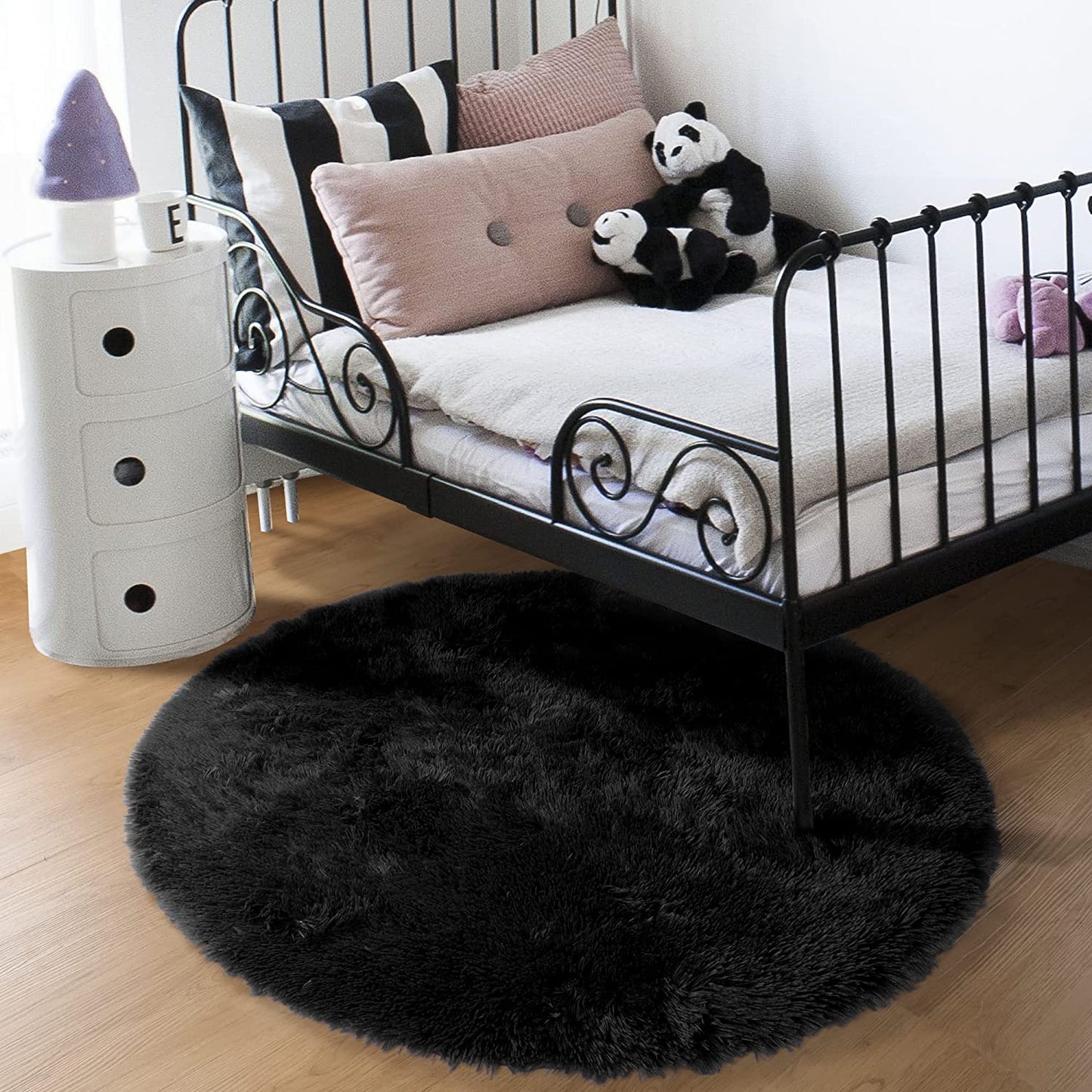 4X4 Area Rug round Black Rug Circle Rugs for Kids Bedroom Fluffy Carpets and Shaggy Rugs Small Teepee Furry Mat Comfy Reading Rug Circular Rug,Rugs for Girls Boys Room