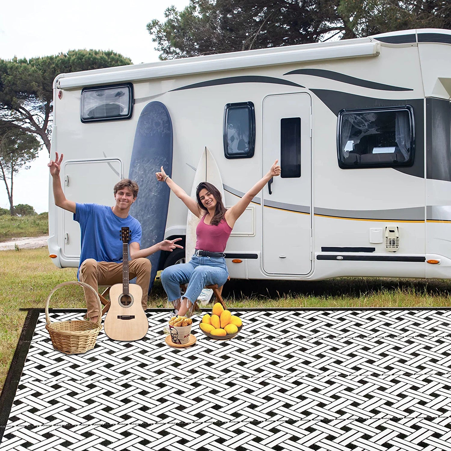 Reversible Outdoor Rug for Patio Clearance,6'X9' Waterproof Plastic Mat,Patio,Camping,Rv,Deck,Camper,Porch,Balcony,Black & White…