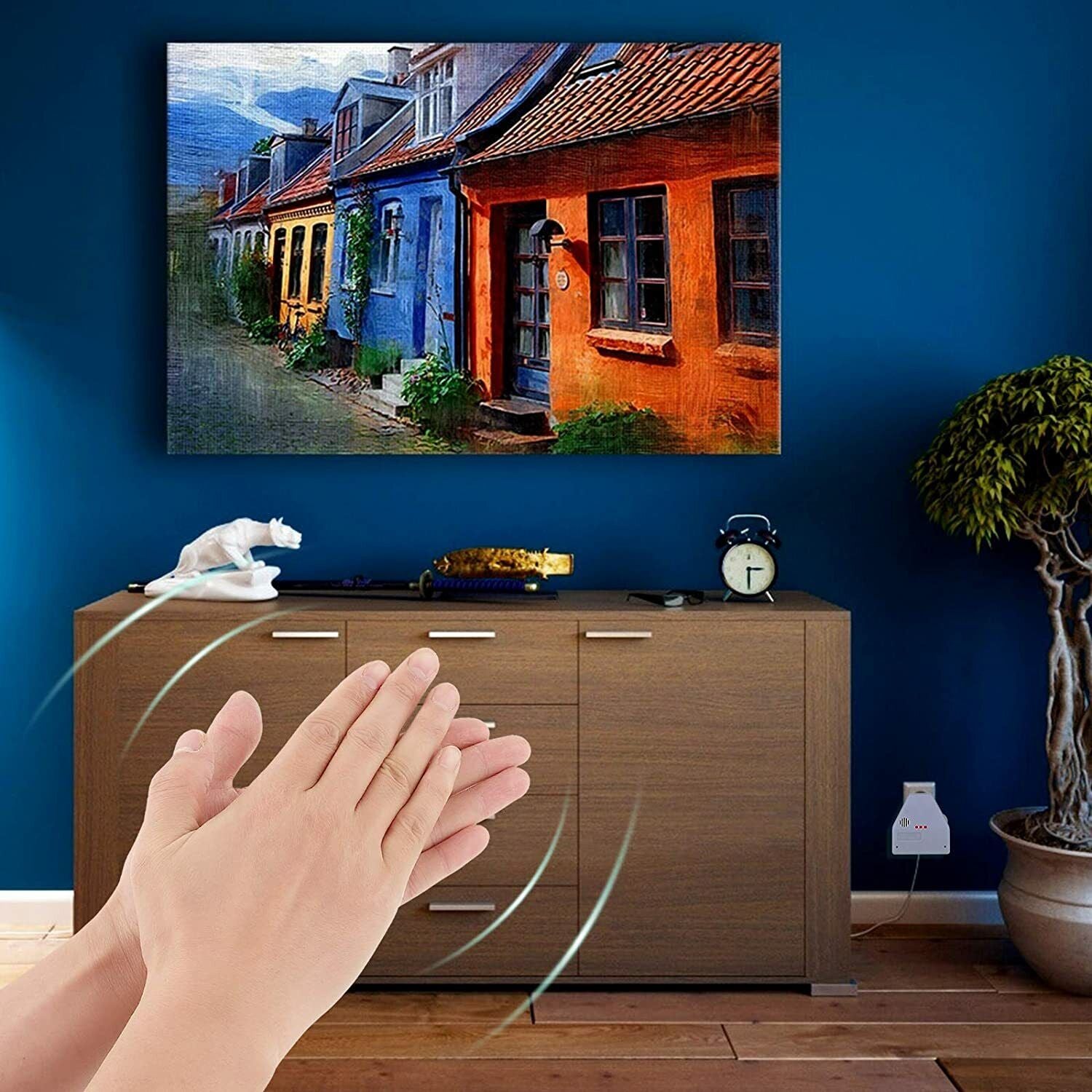 Convenient Sound Activated Clap On/Off Light Switch Wall Socket Outlet Adapter