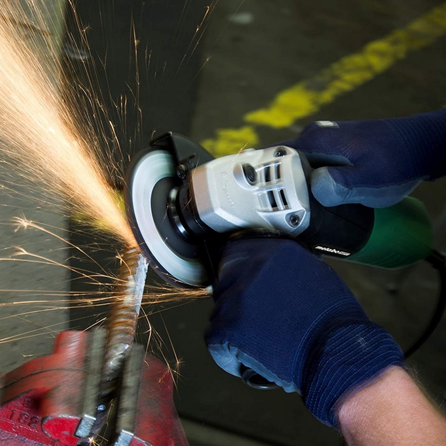 Angle Grinder | 4-1/2-Inch | Includes 5 Grinding Wheels & Hard Case | 6.2-Amp Motor | Compact & Lightweight | G12SR4