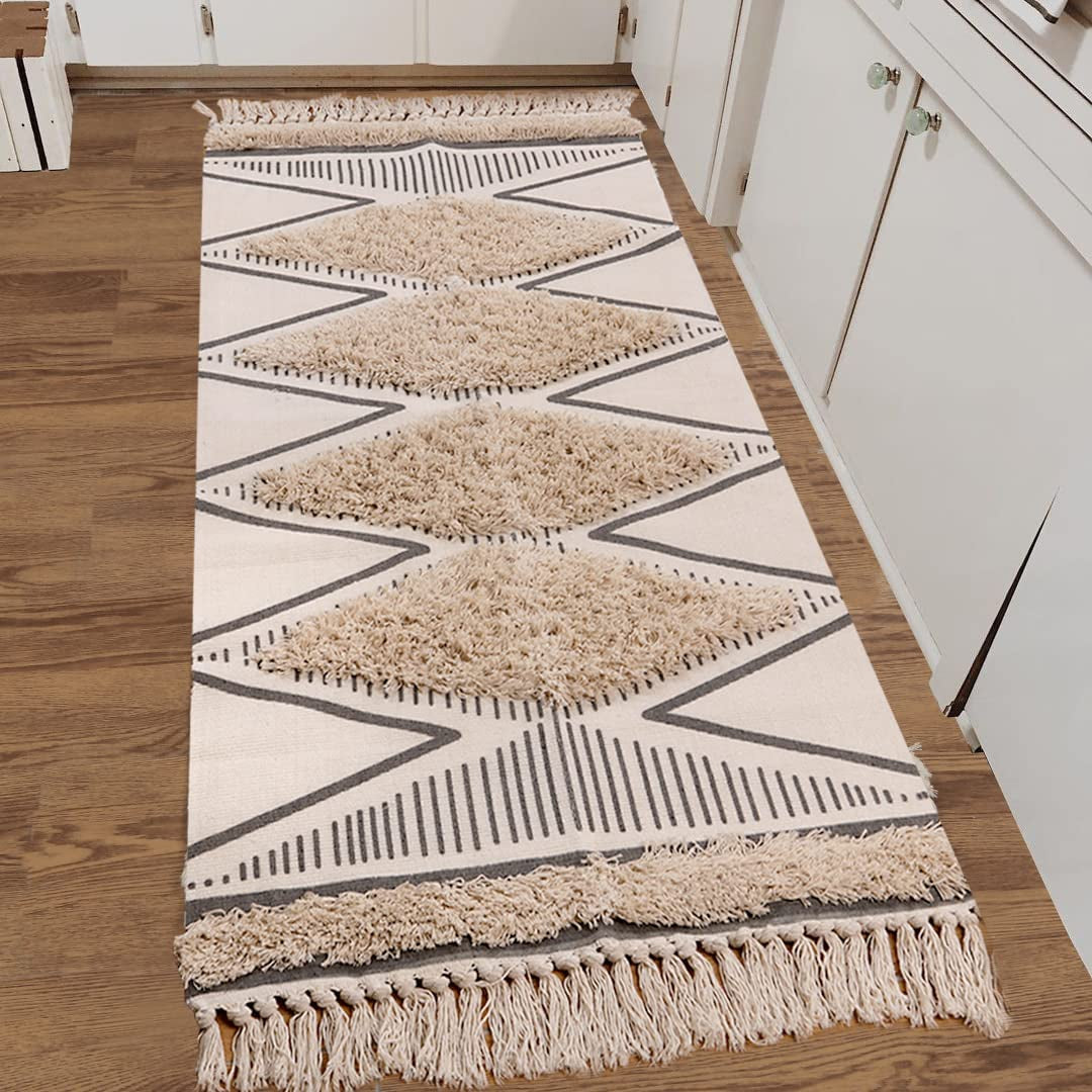Boho Rugs for Bedroom, 2.3' X 5.3' Soft Woven Bathroom Runner Rug Washable Kitchen Rugs Bedroom Rug Fluffy Tufted Carpet Floor Mat Accent Mats for Hallway Laundry Room Entryway Farmhouse