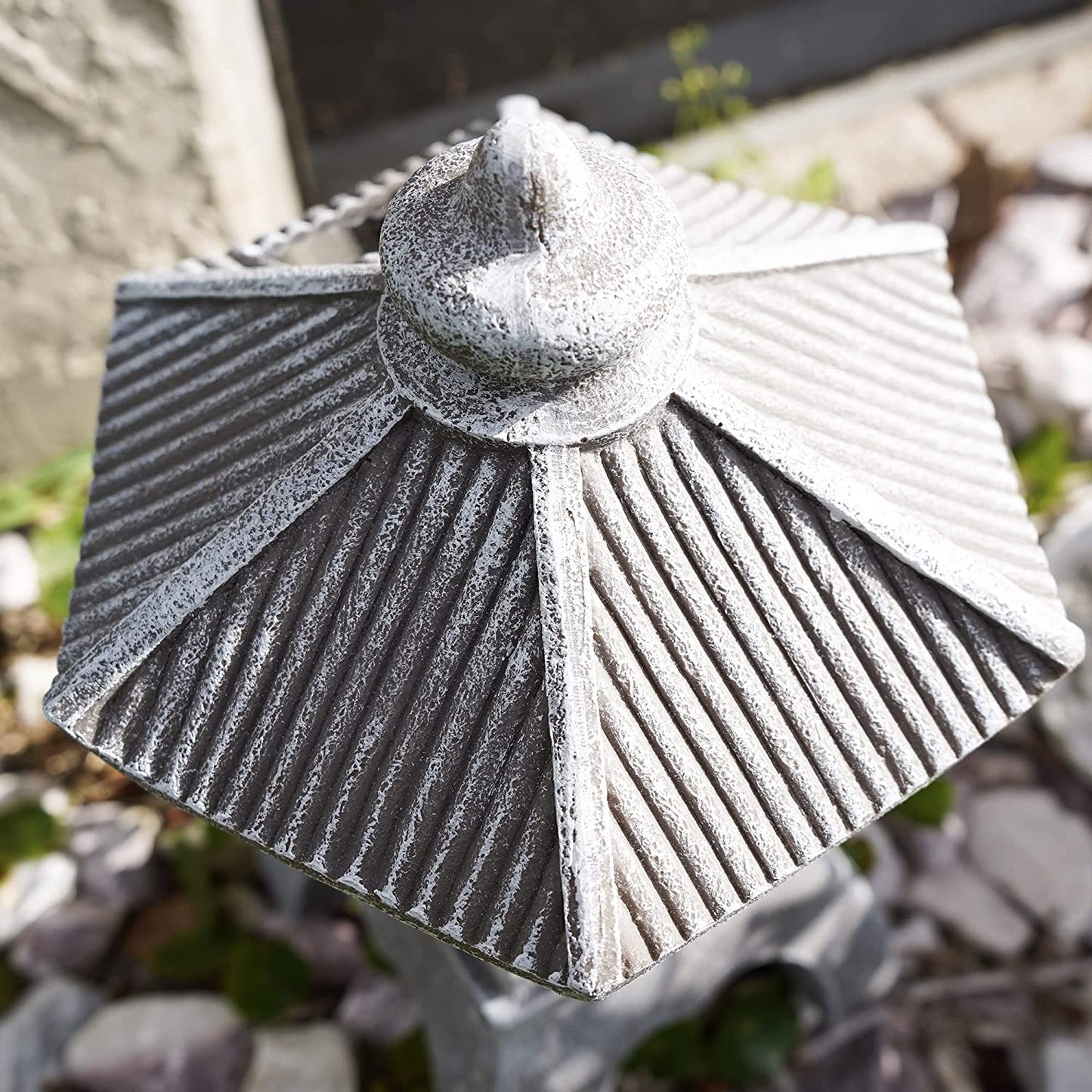 Pagoda Garden Statue, Solar Powered Statue Japanese Garden Decor, Outdoor Zen Garden Lantern, Flickering LED Garden Light (Tranquil Pagoda)