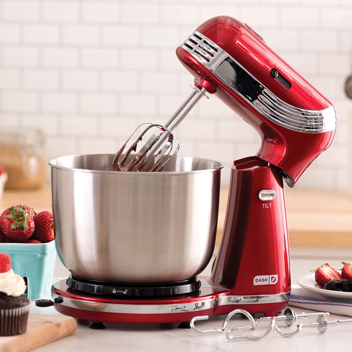 DASH Stand Mixer (Electric Mixer for Everyday Use): 6 Speed Stand Mixer with 3 Qt Stainless Steel Mixing Bowl, Dough Hooks & Mixer Beaters for Frosting, Meringues & More - Red, DCSM250RD
