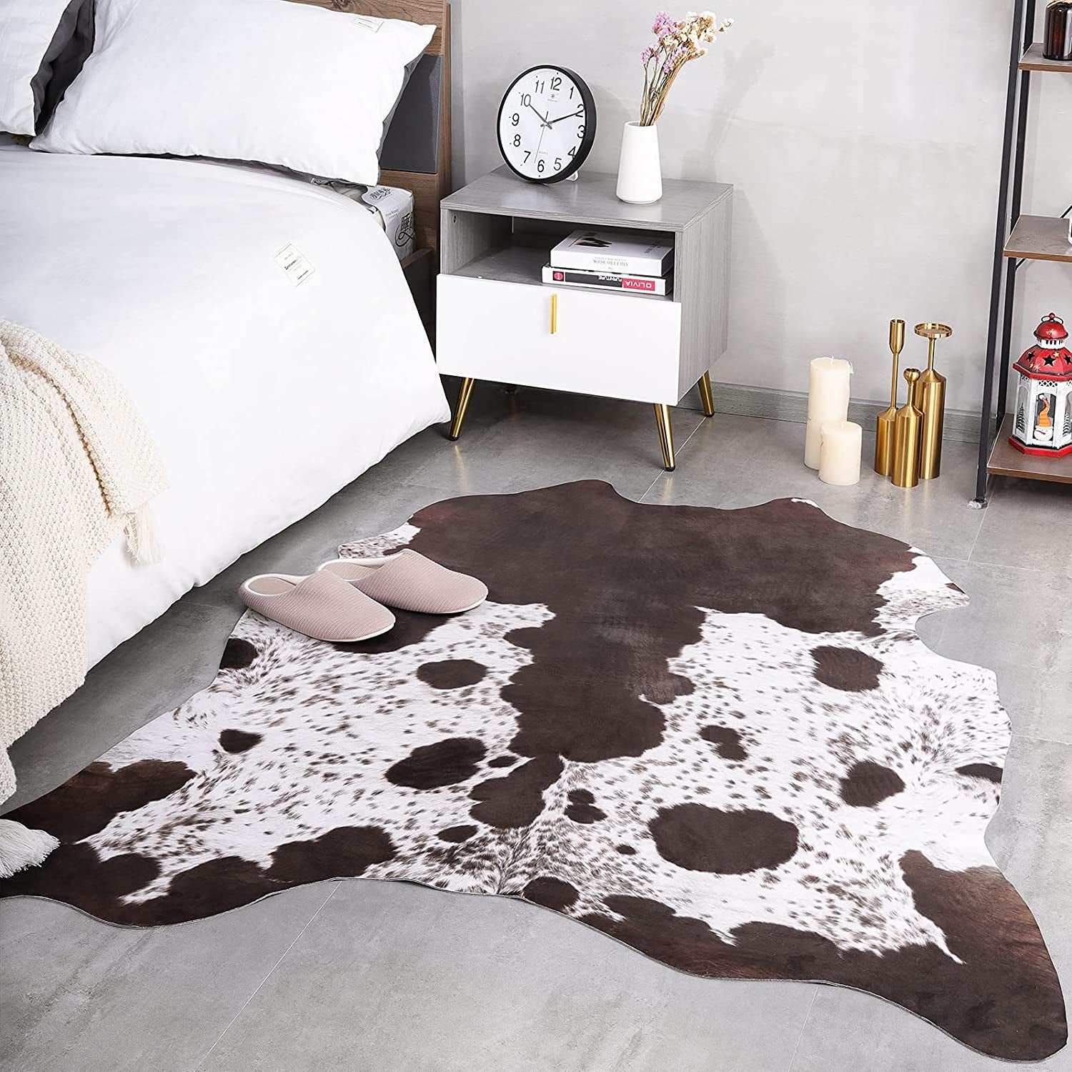 Cow Print Rug Faux Cowhide Rugs Animal Printed Area Rug Carpet for Bedroom, Home Office, Livingroom, Home Decor Mat, 5.2Ft X 6.2Ft