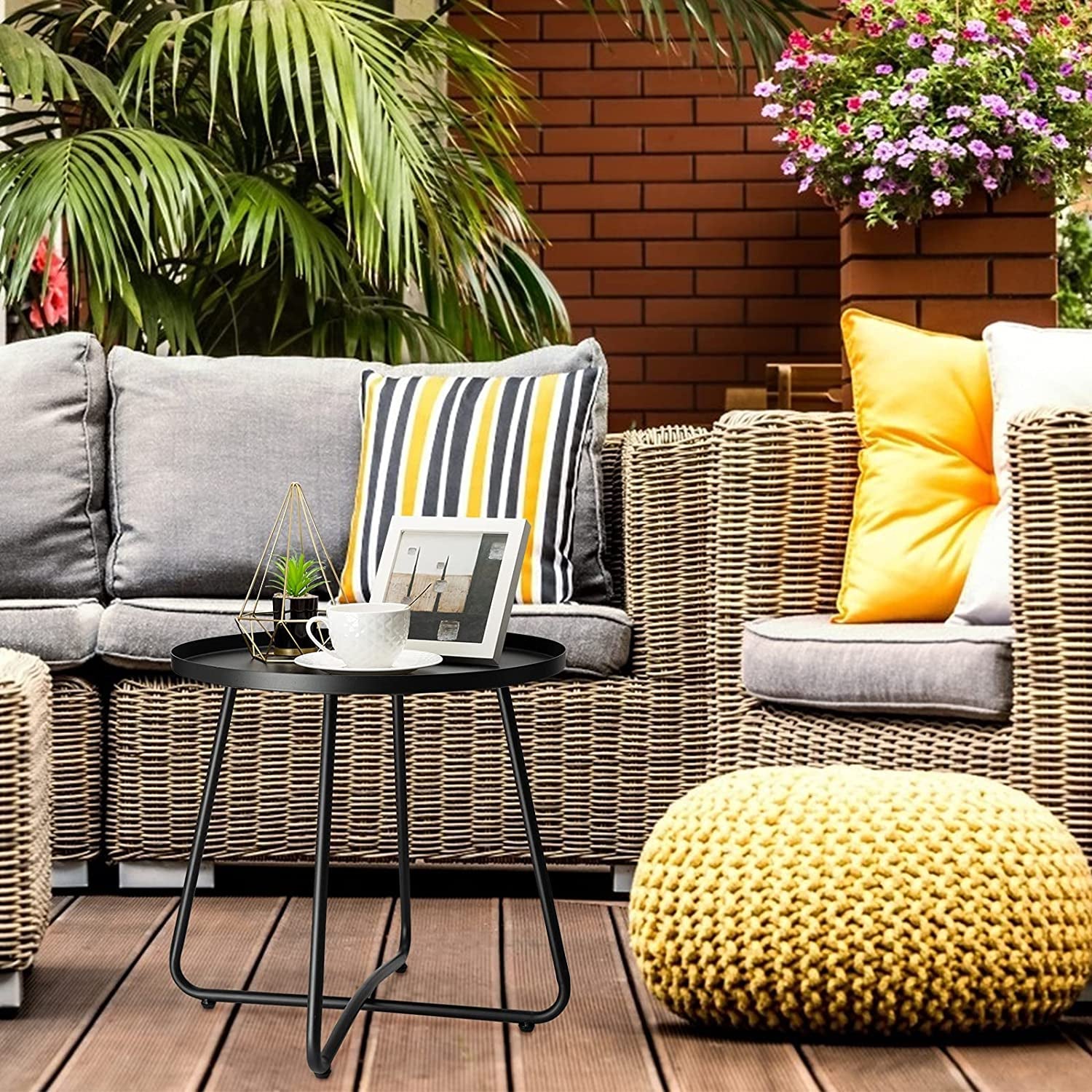 Outdoor Side Tables, Anti-Rust Metal Outdoor End Table, Small Patio Table round End Table Outdoor Table for Garden Balcony Yard Porch Patio Lawn Black