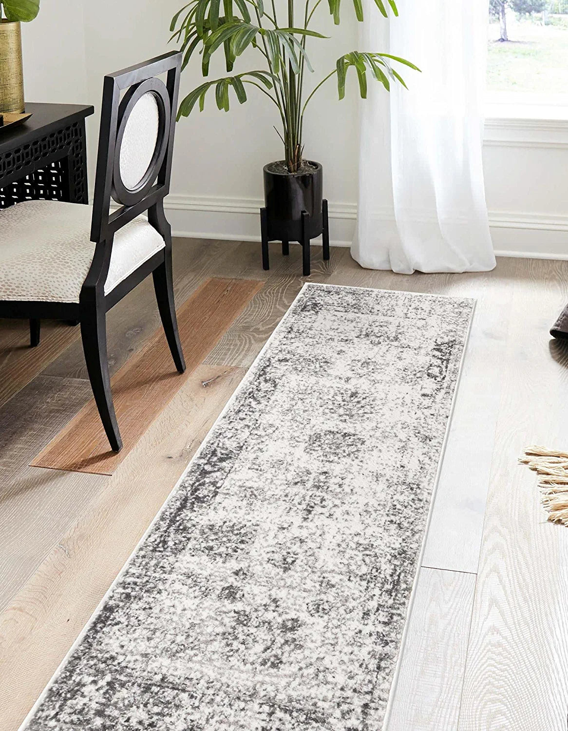 Sofia Collection Traditional Vintage Gray Runner Rug (2' X 7')