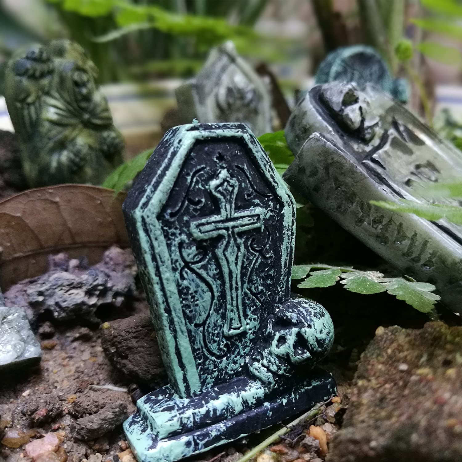 Set of 12 Miniature Tombstones for Halloween Decorations