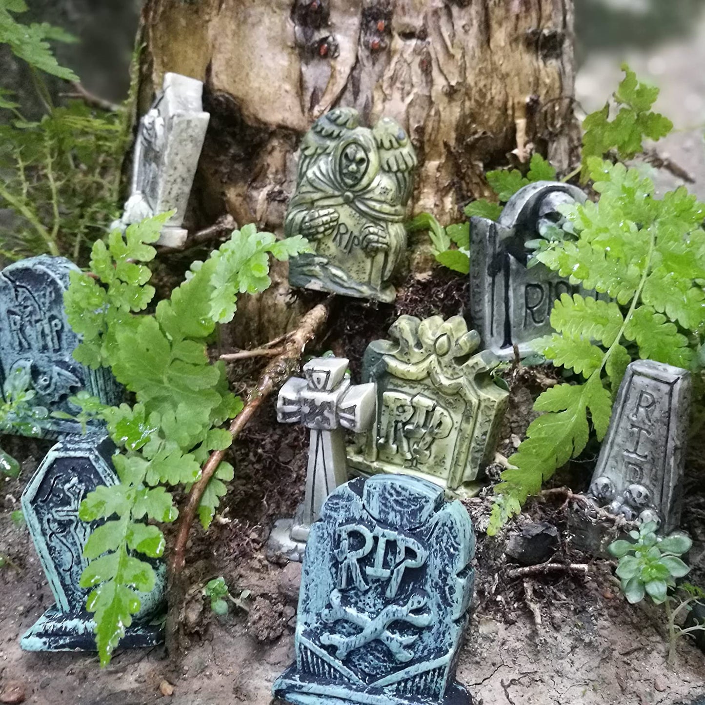 Set of 12 Miniature Tombstones for Halloween Decorations